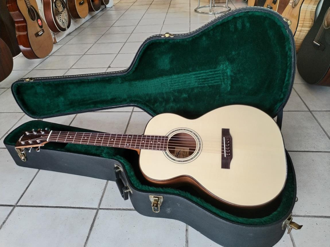 BSG OM-12F